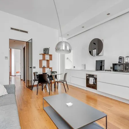 Easylife - Wonderful & Stylish House In The Center Milan
